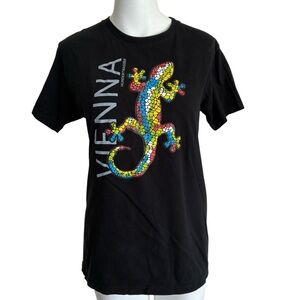 Vienna Black T-Shirt with Colorful Lizard Design